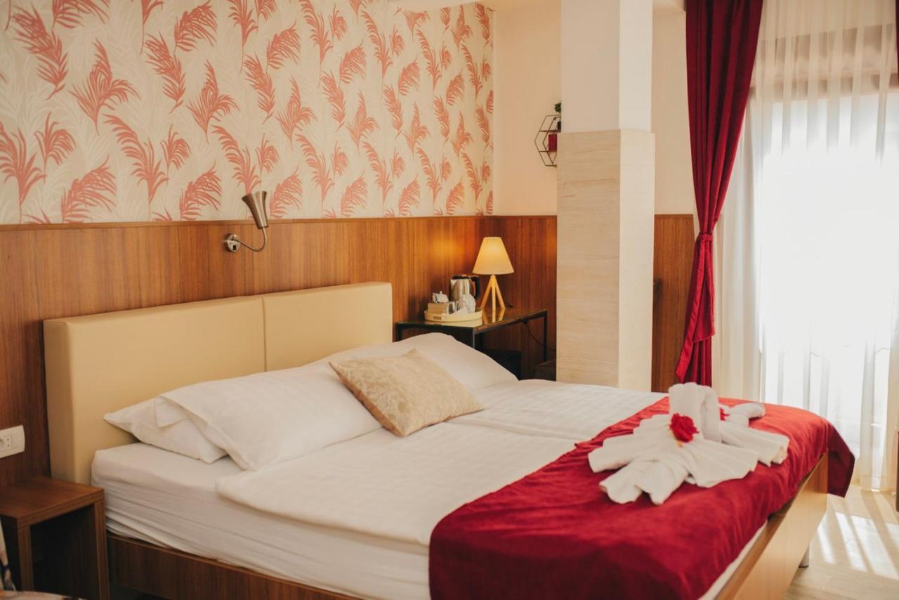 Hotel - Villa Lejla モスタル エクステリア 写真